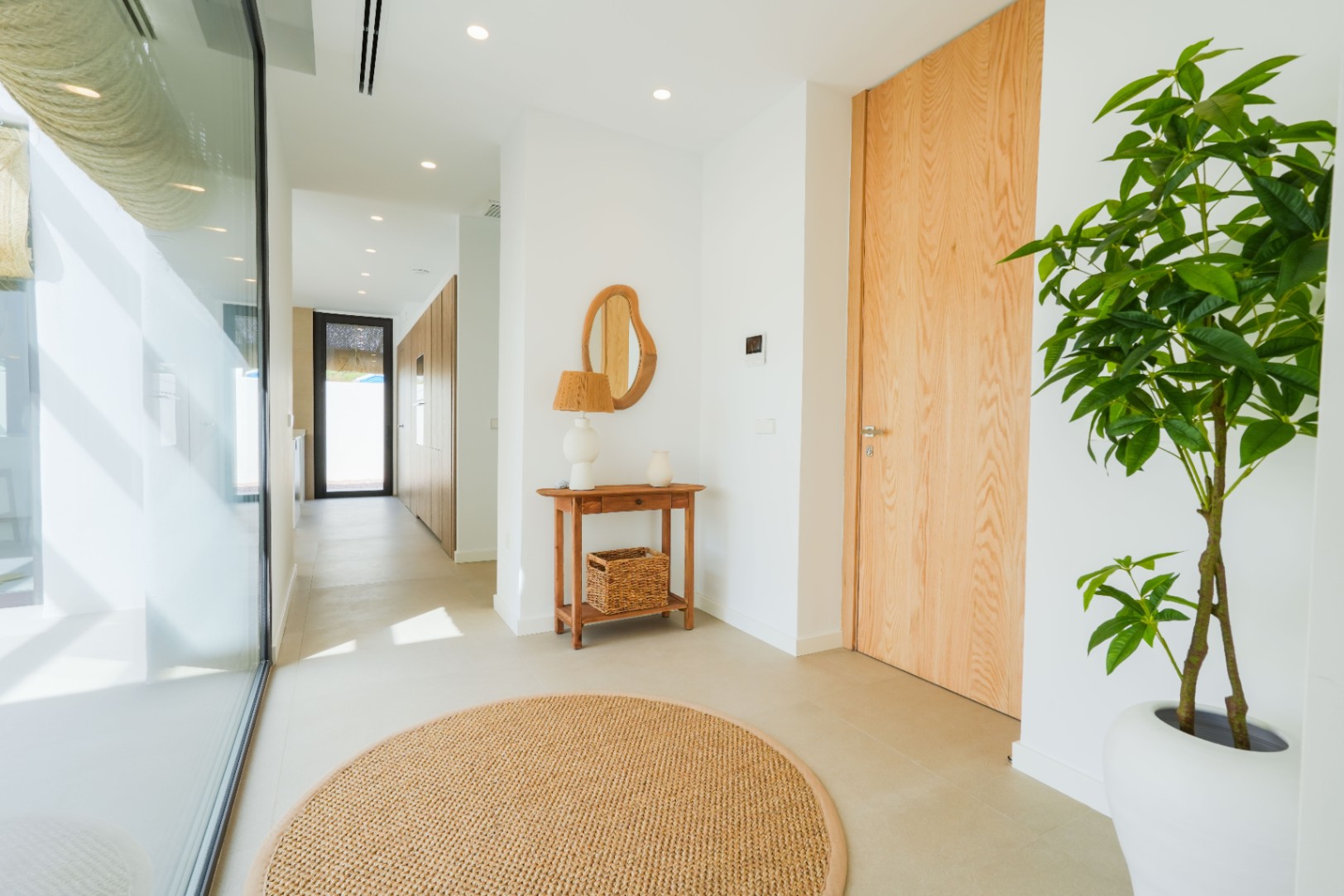 Luxury turnkey villa in Ibizan style and Mediterranean elegance for sale in Moraira.