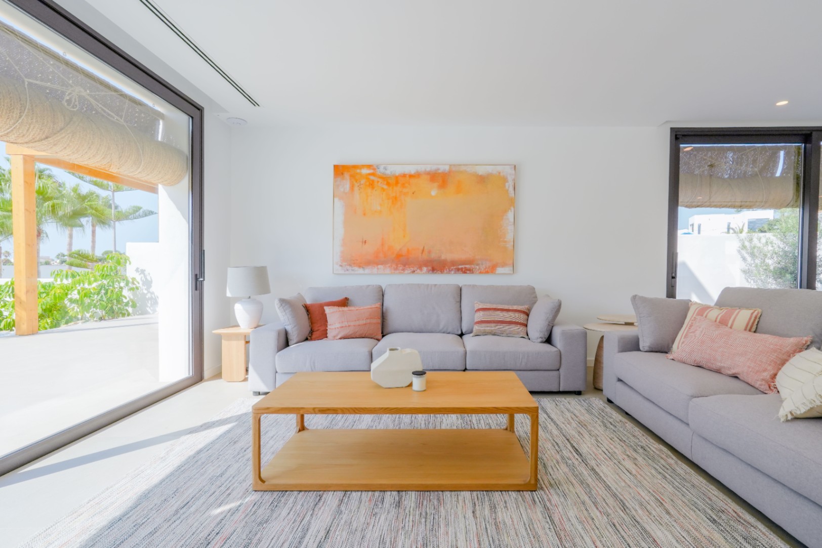 Luxury turnkey villa in Ibizan style and Mediterranean elegance for sale in Moraira.