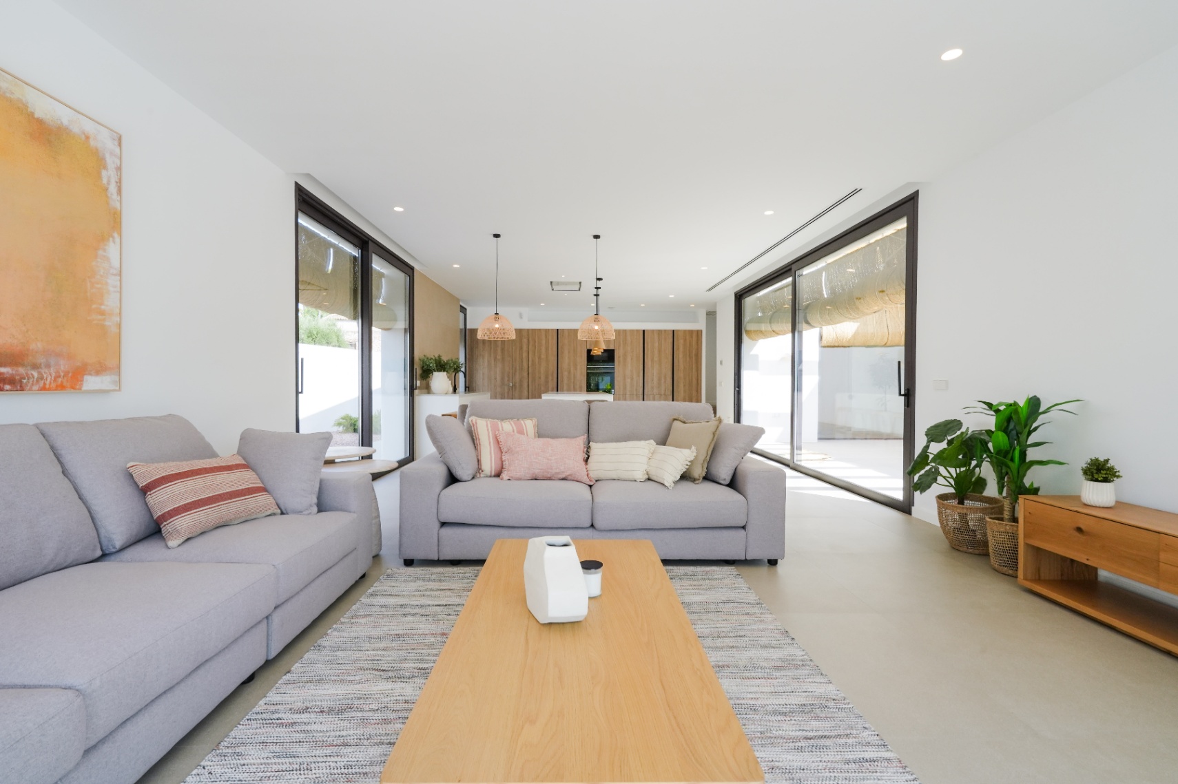 Luxury turnkey villa in Ibizan style and Mediterranean elegance for sale in Moraira.