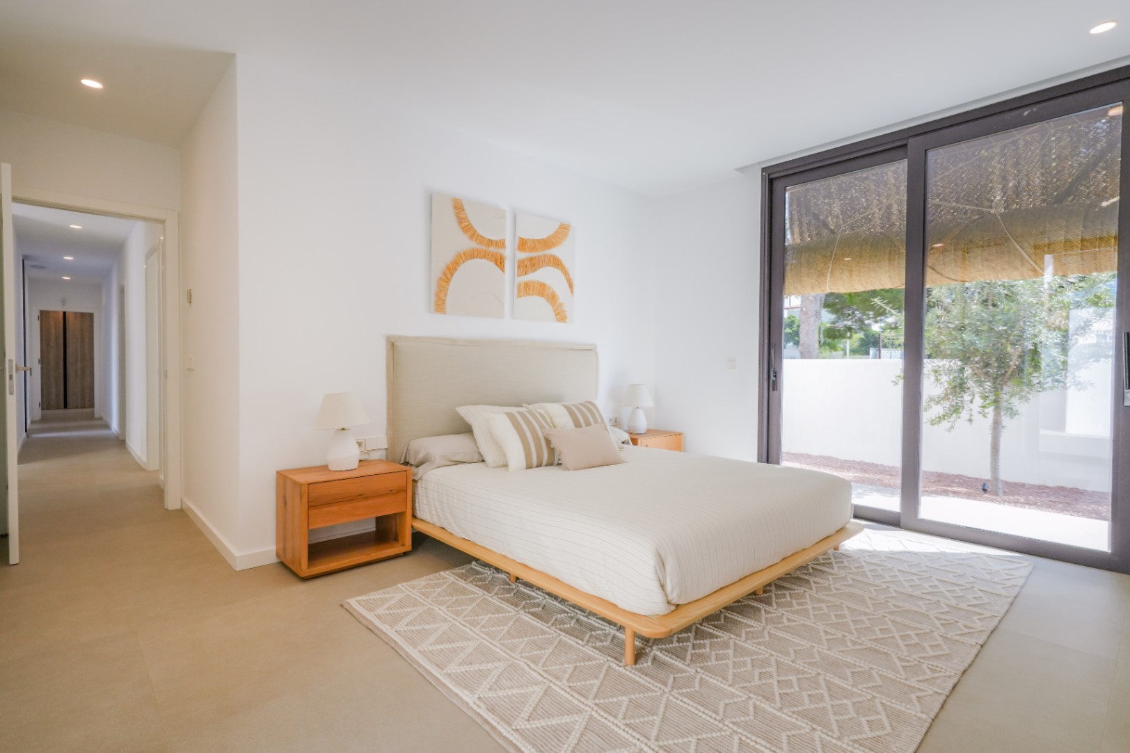 Luxury turnkey villa in Ibizan style and Mediterranean elegance for sale in Moraira.