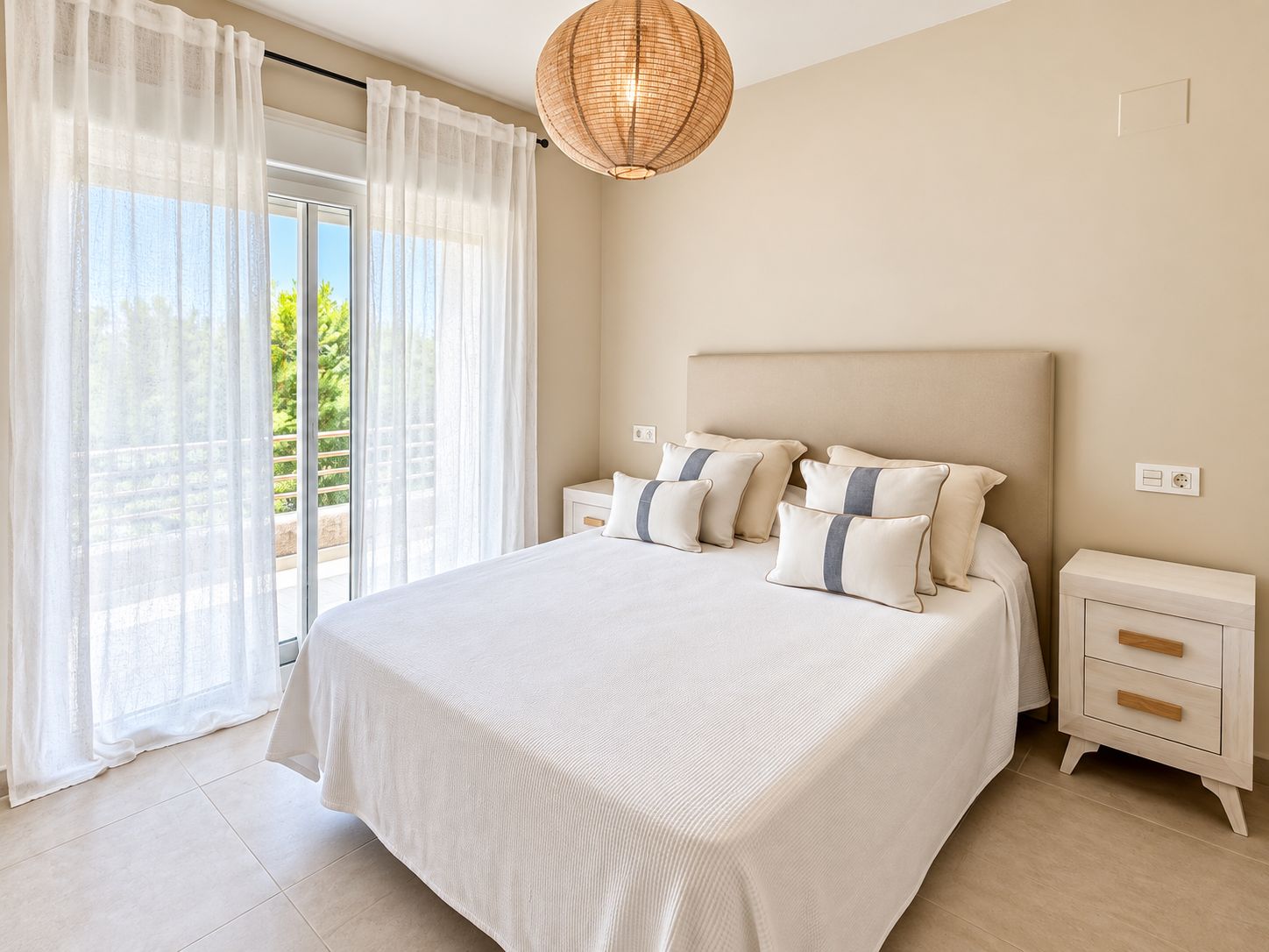 apartamentos en moraira · cometa 1300€