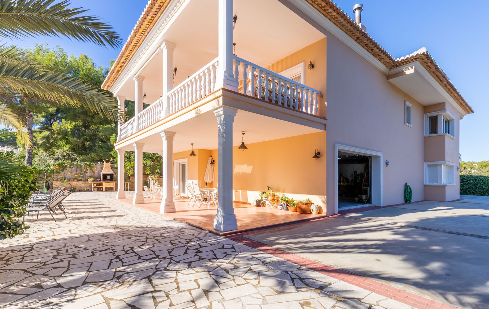 Villa de estilo mediterráneo a la venta en Moraira