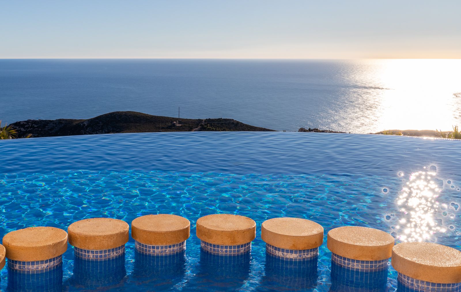 Espectacular apartamento con vistas al mar a la venta en Cumbre del Sol