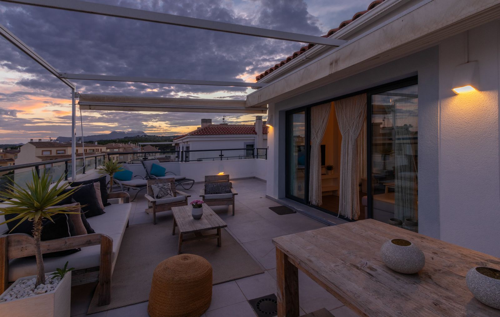 2 Bedroom Penthouse for Sale in the Centre of Moraira