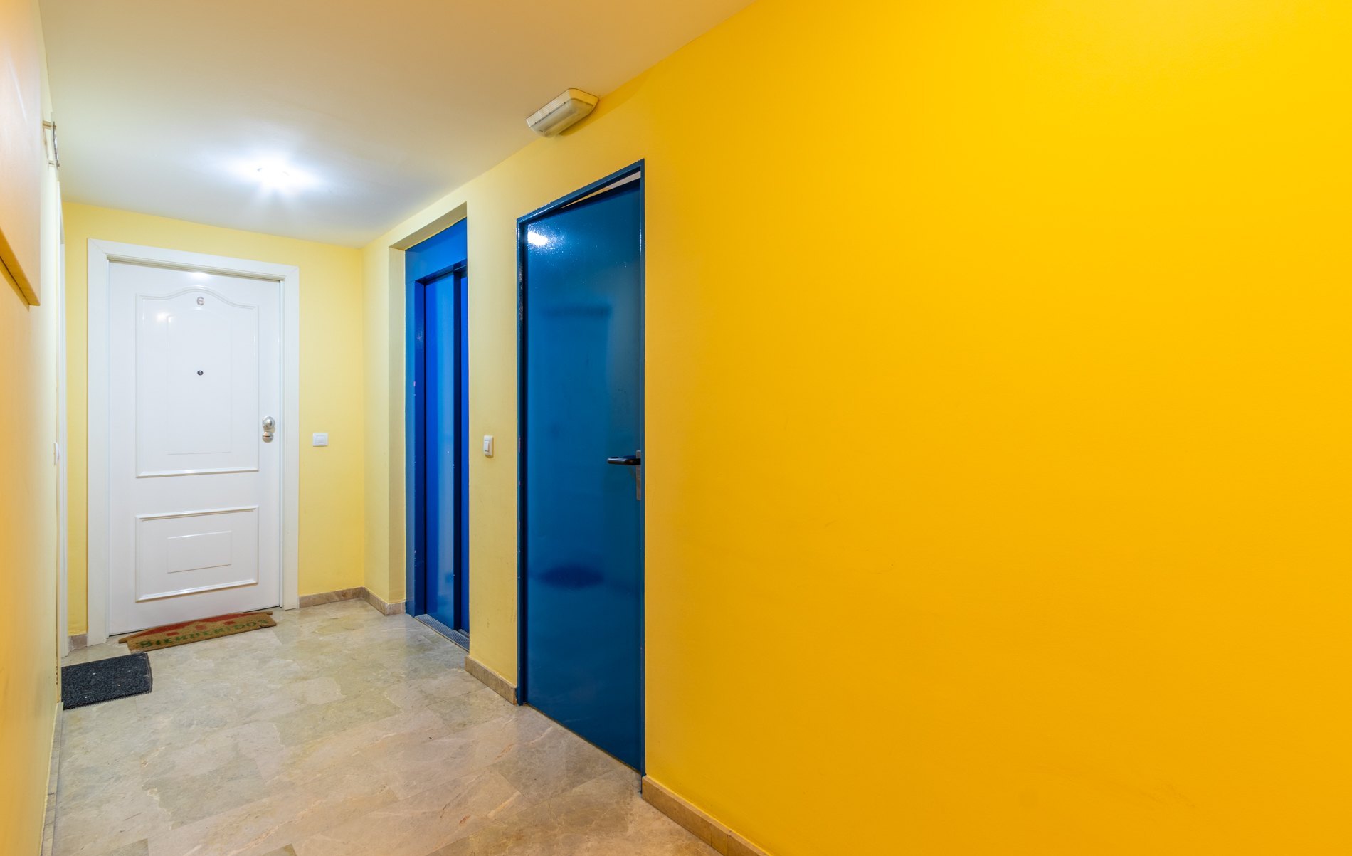 Apartamento de 2 dormitorios en venta en el centro de Moraira